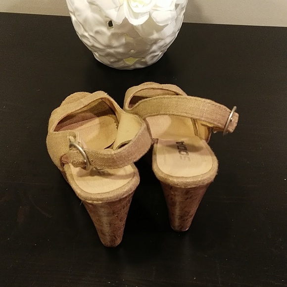 Wedges - Picture 3 of 3